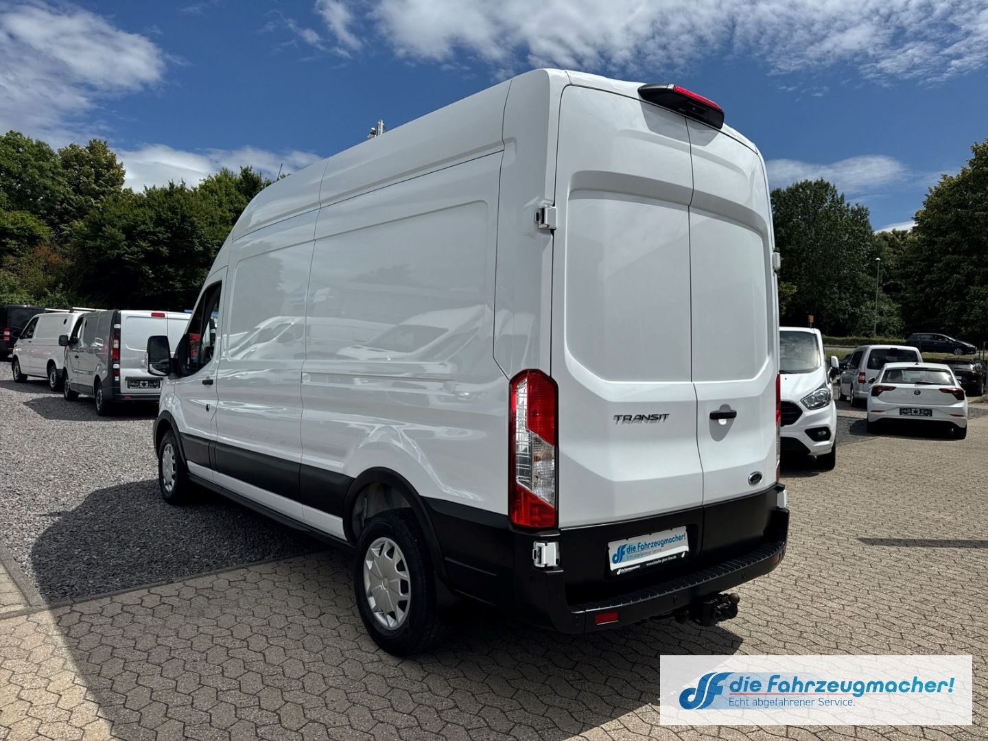 Fahrzeugabbildung Ford Transit Kasten 350 L3H3 Trend 2.0 TDCi Klimaauto