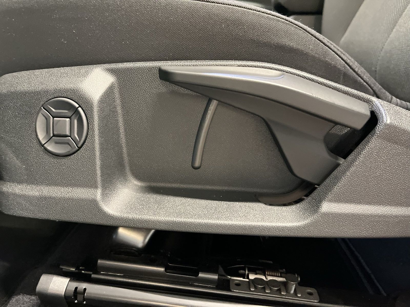 Audi Q4 e-tron - Bild 13