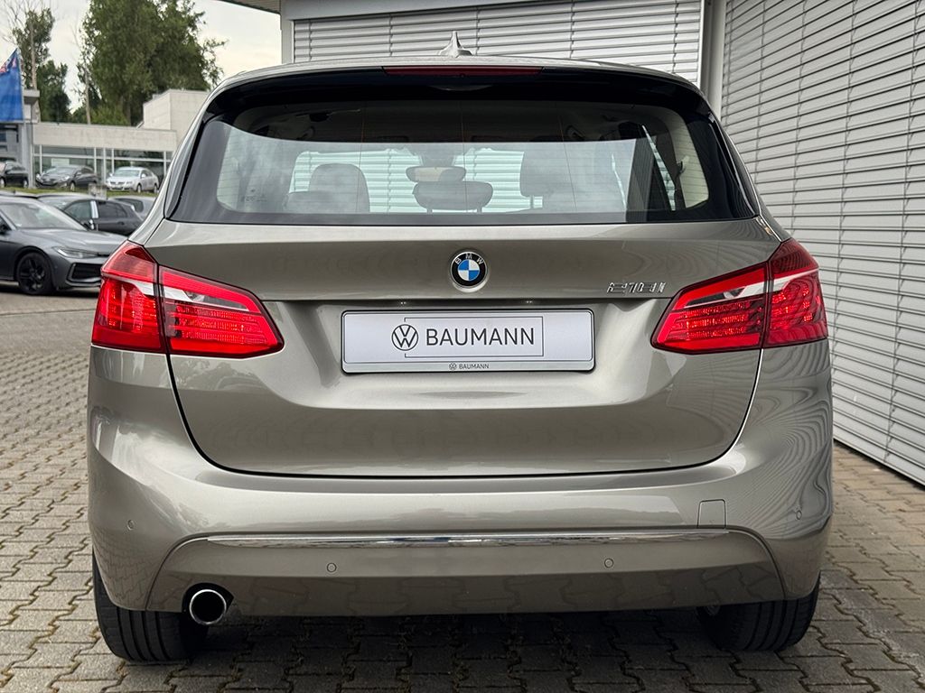 2 Active Tourer 218 i Luxury Line *NAVI*PDC*