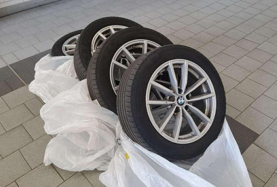 BMW 320d T Aut LED/ACC/NAVI/VIRTU/SHZ/AHK/8Fa foto 2