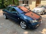 Opel Astra Coupé 2.0i Turbo 16V cat - gebrauchte Opel Astra aus dem Jahr 2001