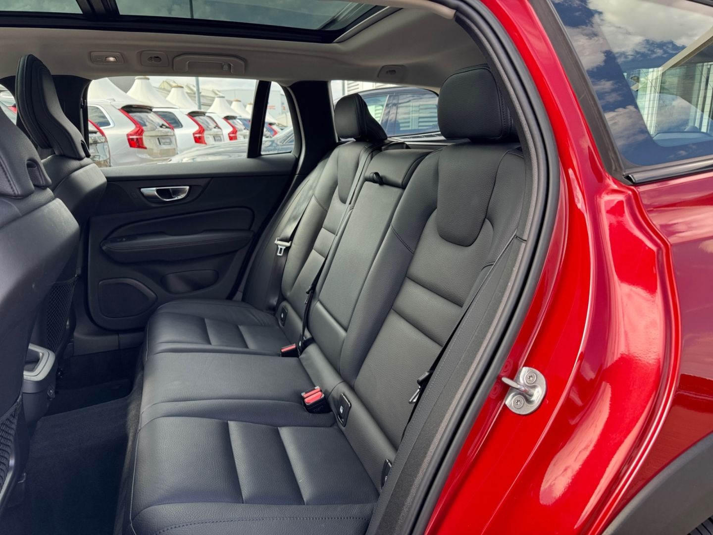 Volvo V60 Cross Country B4 Plus AWD StandHZG AHK-el. k foto 11