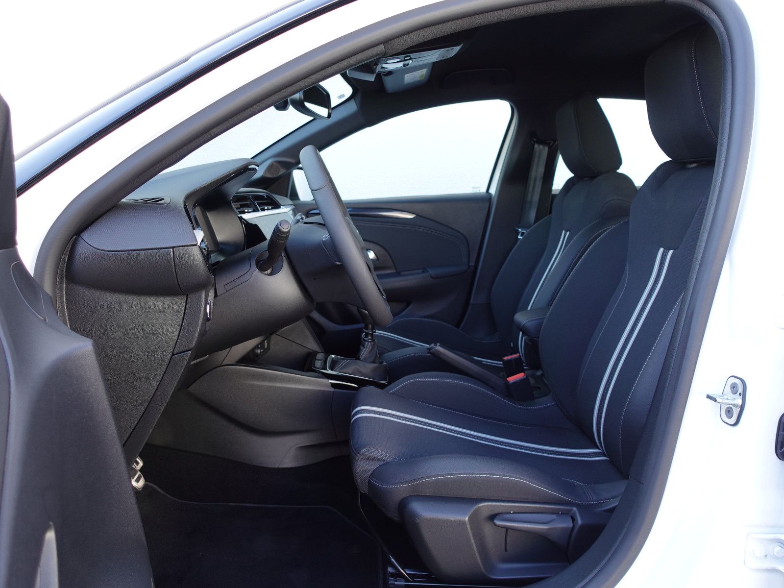 Fahrzeugabbildung Opel Corsa 1.2 Turbo - GS - Allwetter,Sitzh.,LED,DAB