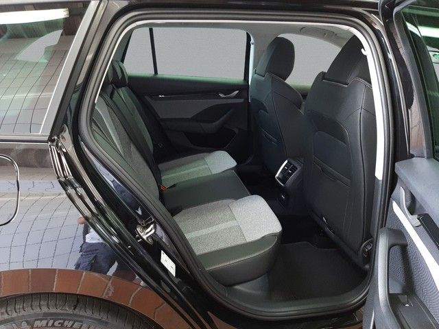 Fahrzeugabbildung Skoda Octavia Combi Selection 2.0TDI DSG PANO Leder