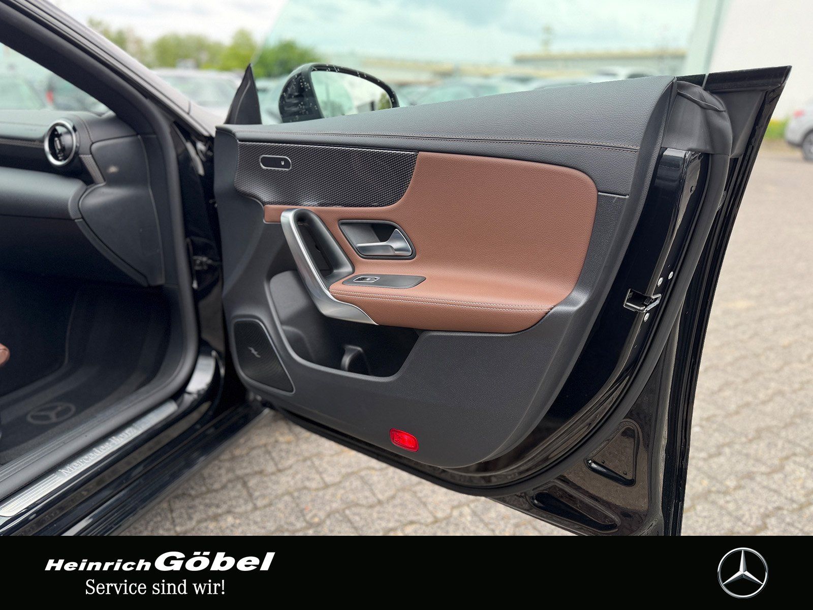 Fahrzeugabbildung Mercedes-Benz CLA 180 Progressive (EURO 6d)