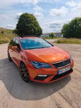 Seat Leon ST 2.0 DSG FR  - Seat Leon: Orange