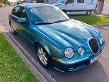 Jaguar S-Type V8 - - blaue Jaguar S-Type