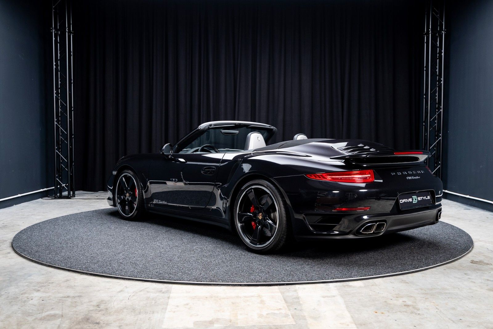 Fahrzeugabbildung Porsche Turbo Cabrio + 2. Hand + Scheckheft + Approved