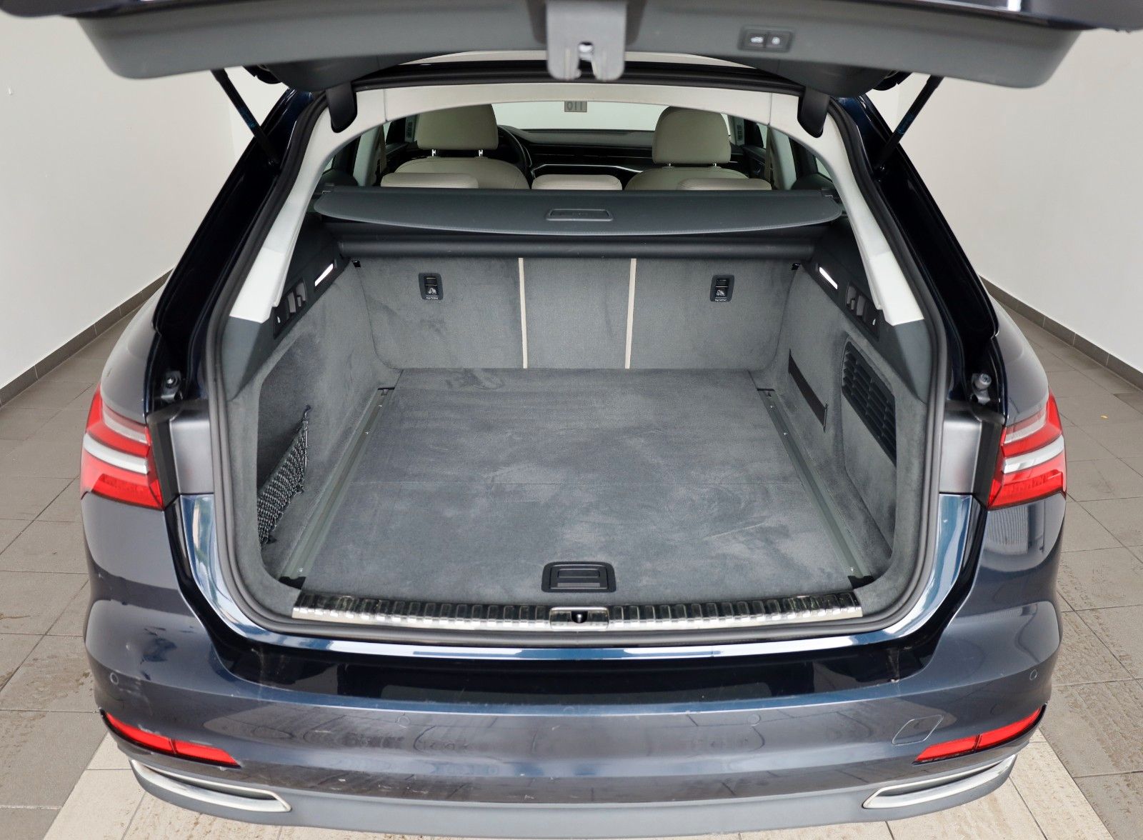 Fahrzeugabbildung Audi A6 Avant 40 TDI Leder,Navi,LED,Memory,360°Kamera
