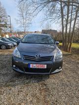 Toyota Autos Toyota verso 7 setze. 2.0 motor - Toyota Verso: Kombi