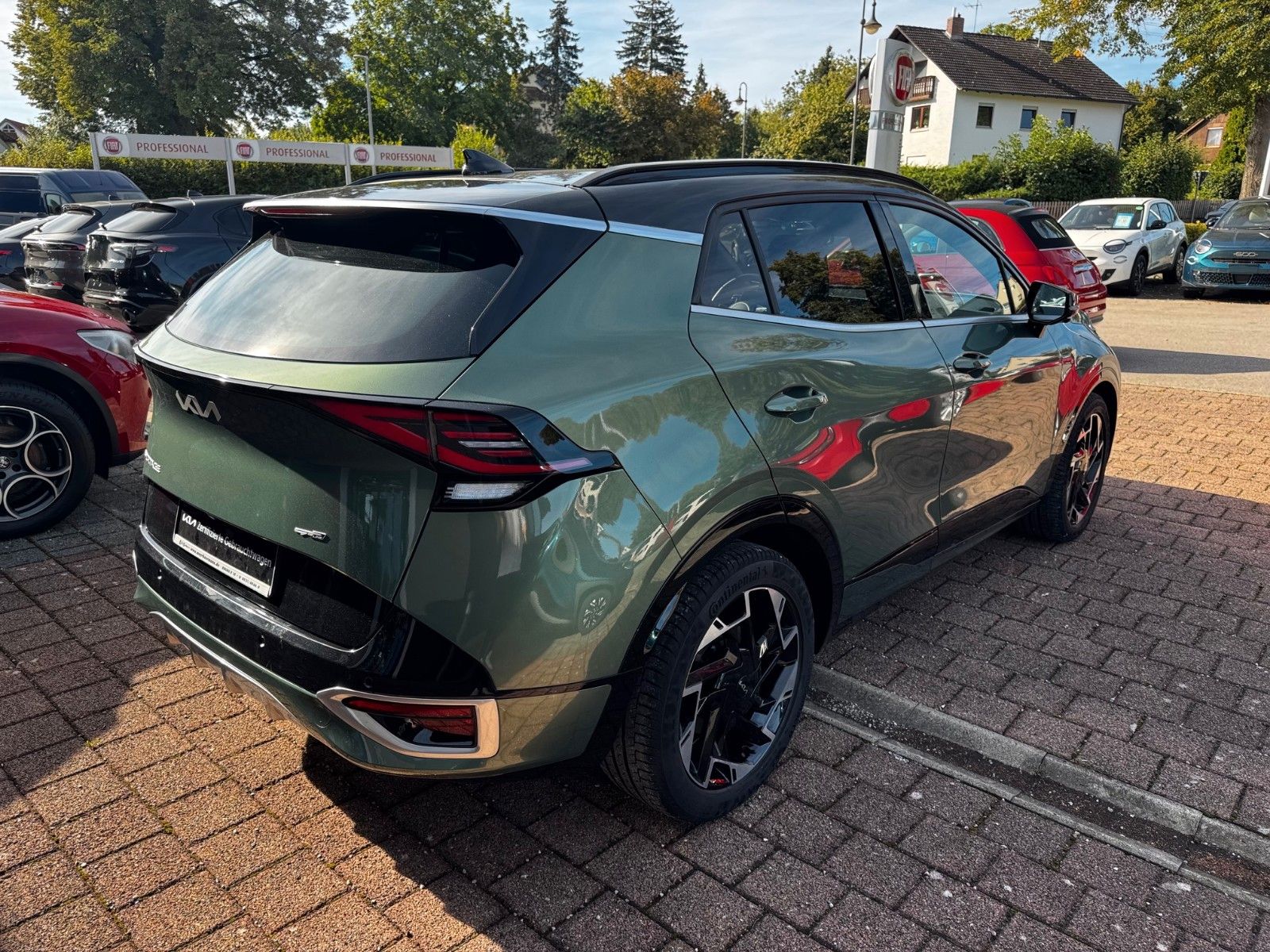 Fahrzeugabbildung Kia Sportage 1.6 GT-line 180PS AWD 360° GLASDACH