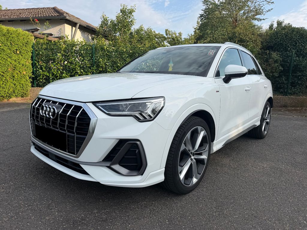 Image of Audi Q3