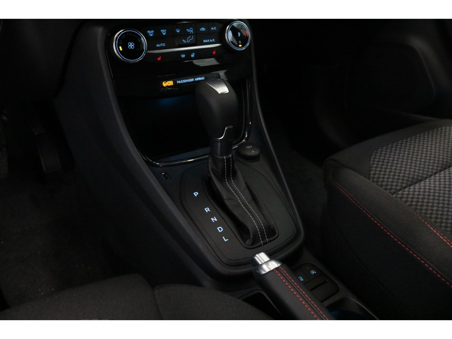 Fahrzeugabbildung Ford Puma ST-Line Mild Hybrid LED Tempomat DAB Navi