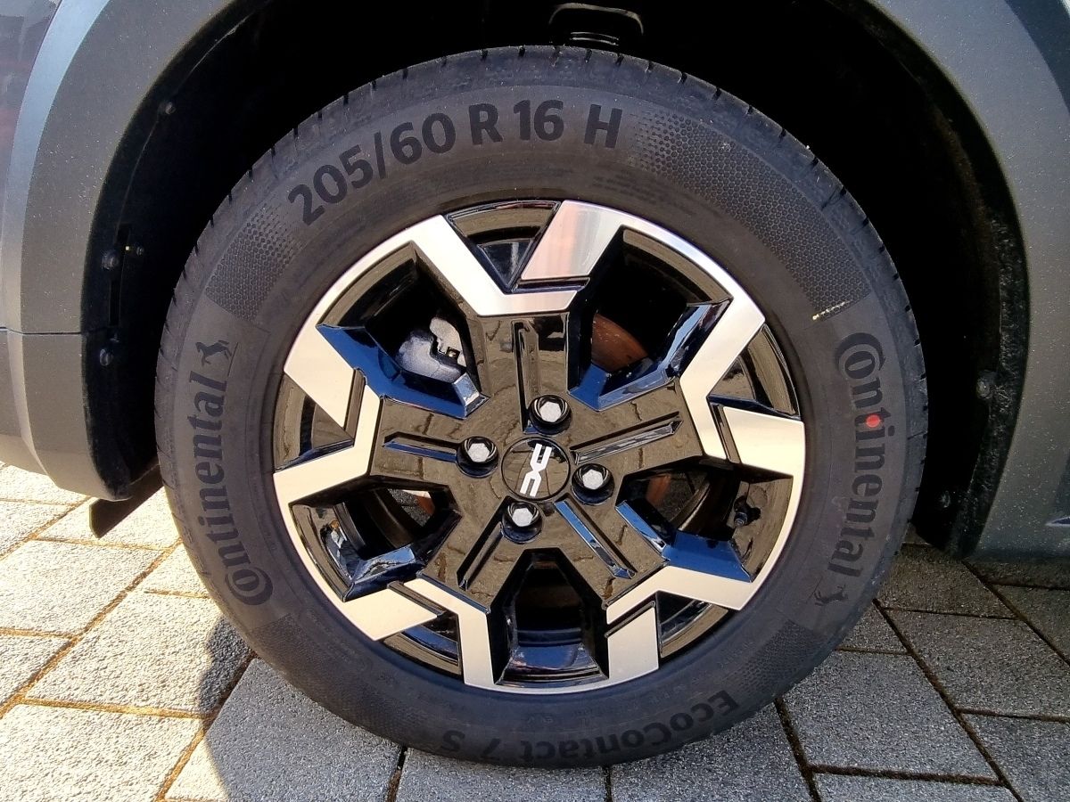 Fahrzeugabbildung Dacia Jogger Journey TCe 110