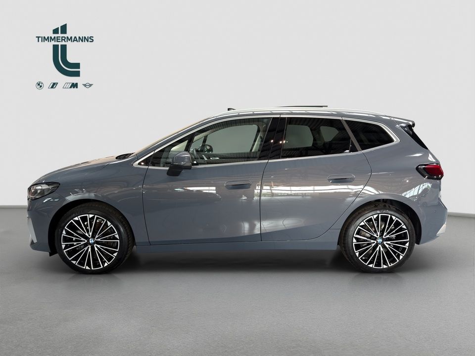 BMW 223 Active Tourer - Bild 2