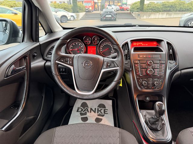 Opel Astra  J Lim. 5-trg. Active