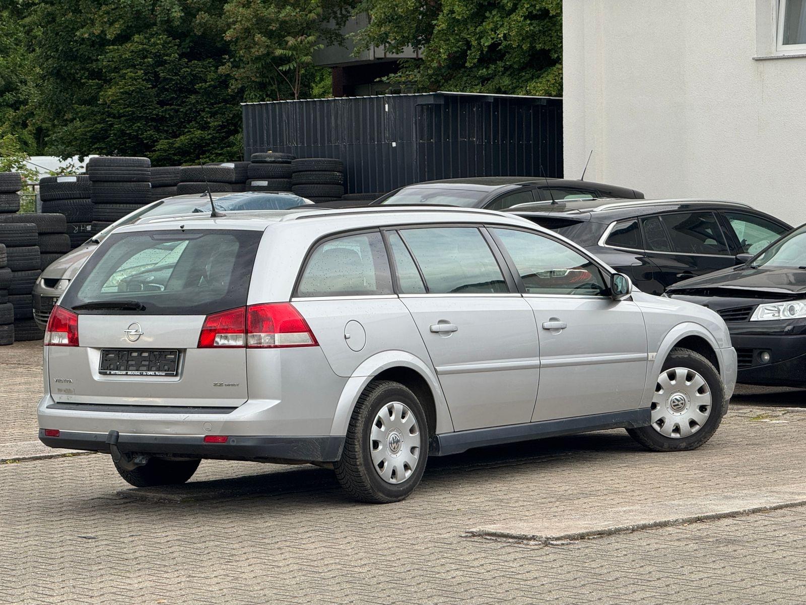 Opel Vectra 2004 — двигун 2.198 cm³, 155 HP (114kW)