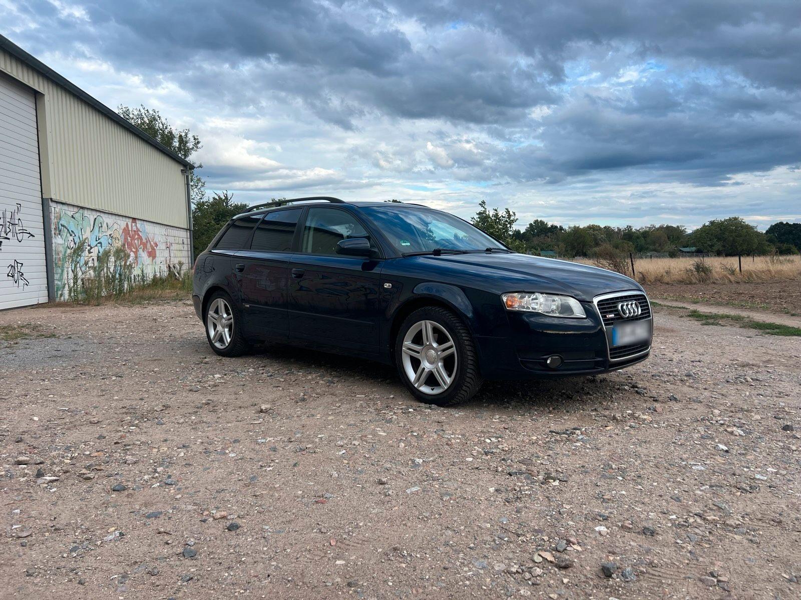 Audi A4 2006 — rear view