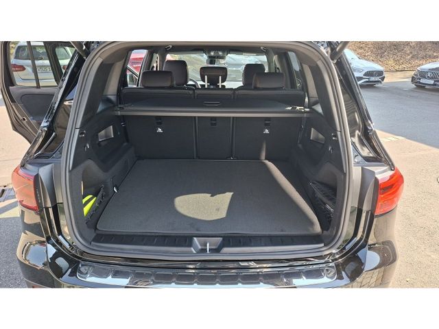 Mercedes-Benz GLB 220