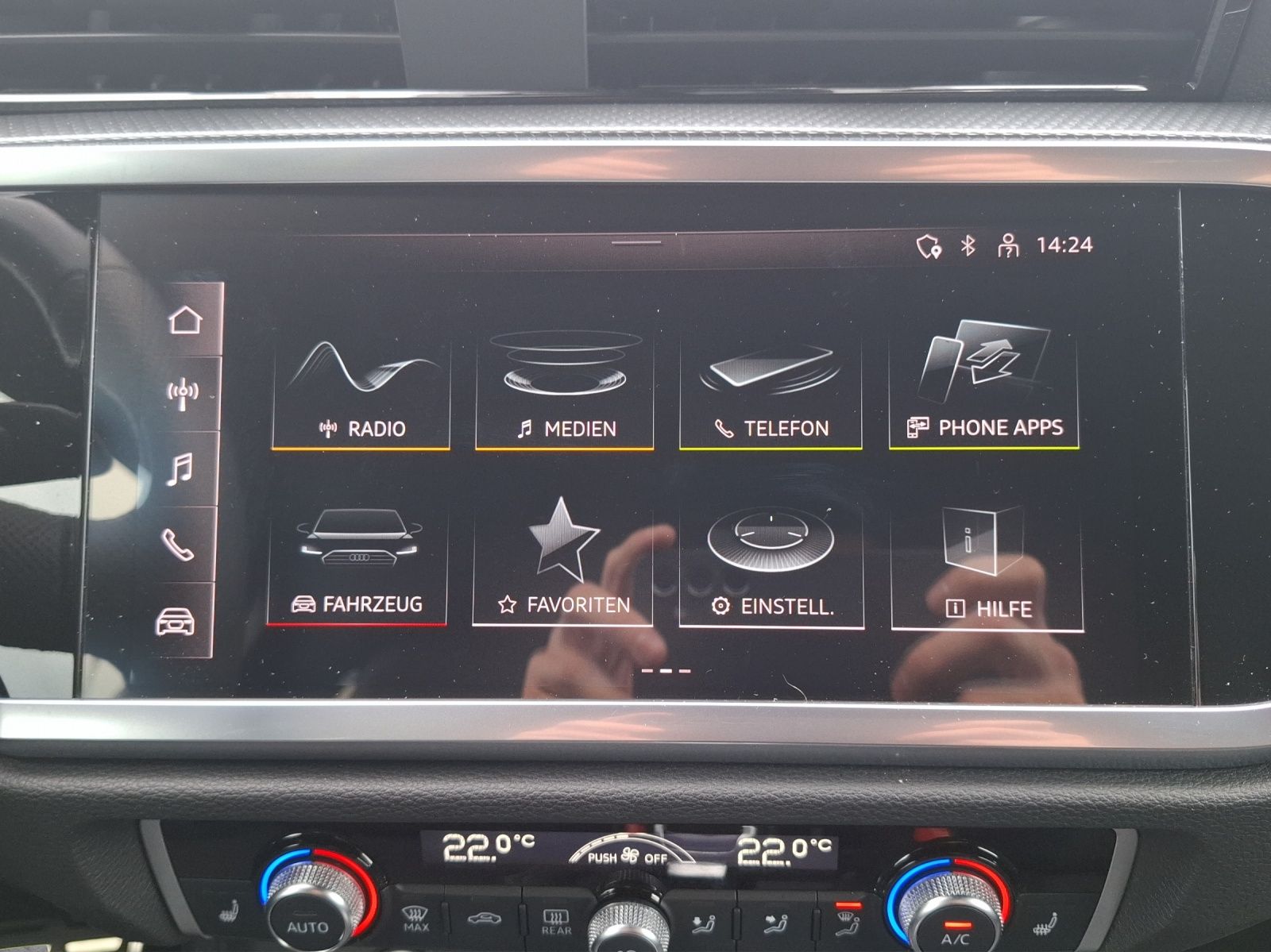 Fahrzeugabbildung Audi Q3 35 TFSI S-line S-tronic LED AVC APP ACC PDC S