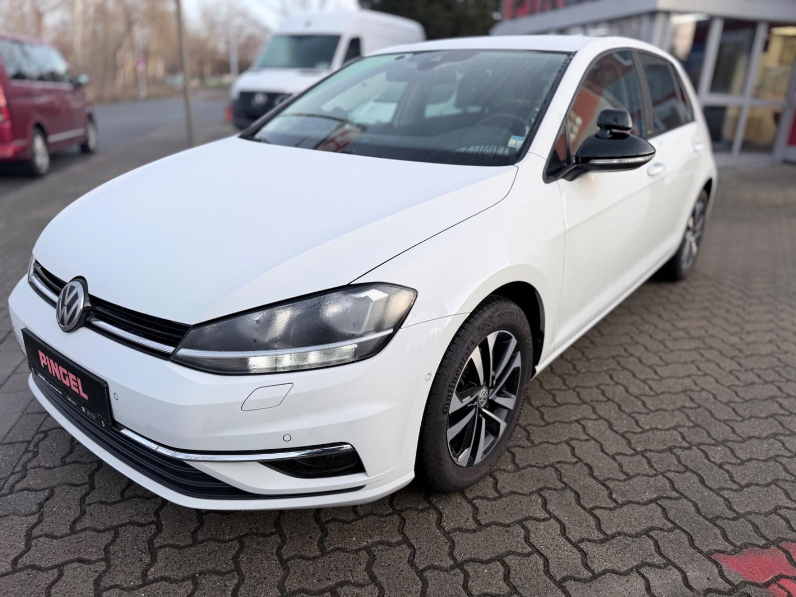 Volkswagen Fahrschulfahrzeug