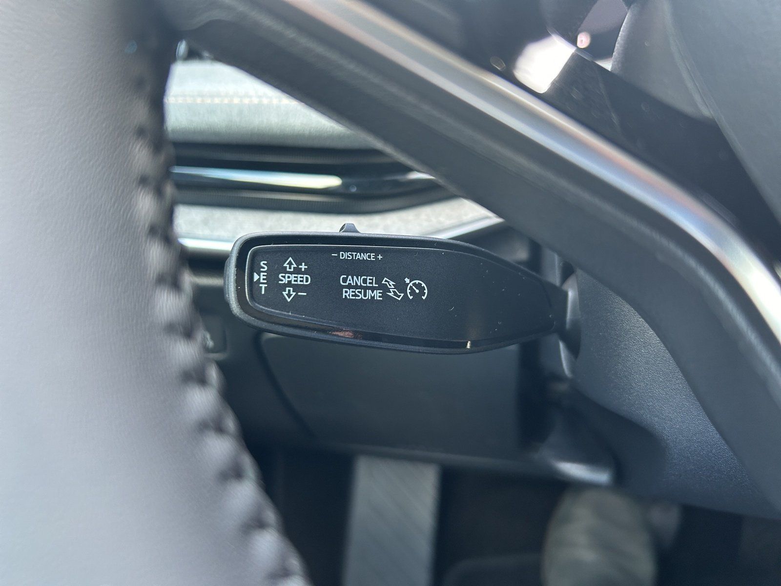 Fahrzeugabbildung SKODA Superb Selection 2,0 TDI 110 kW DSG