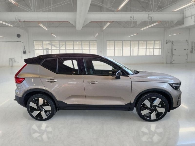 Volvo VOLVO XC40 SINGLE MOTOR PLUS SUV imagem 3