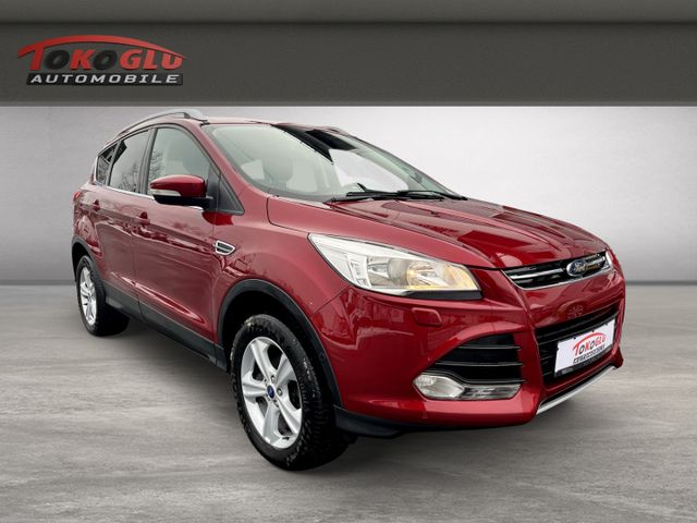 Ford Kuga Titanium 2.0 TDCi SHZ LenkradHZG Keyless En