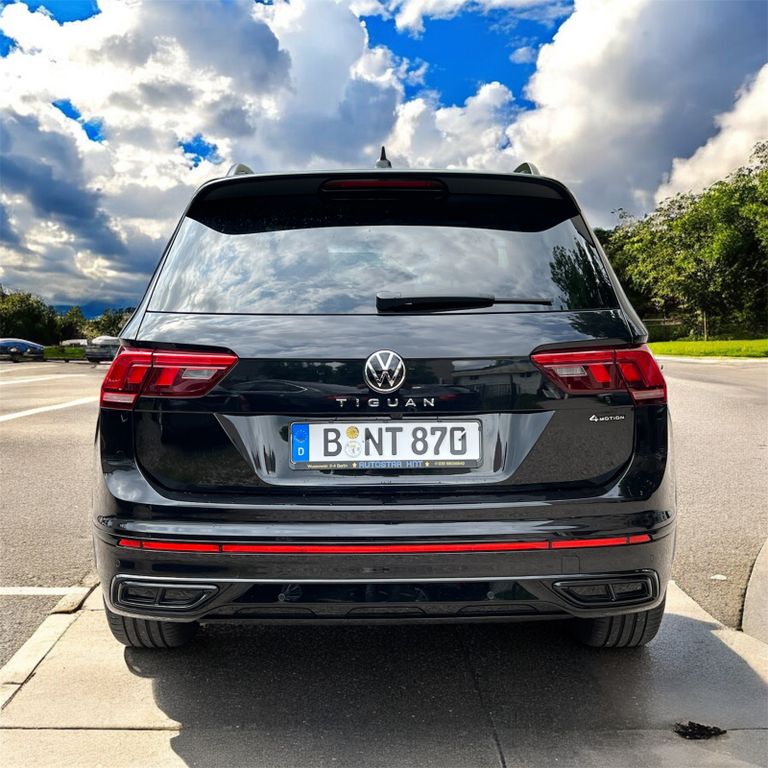 Volkswagen Tiguan 2.0 TDI DSG 4M Black & R-Line PANO LEDER