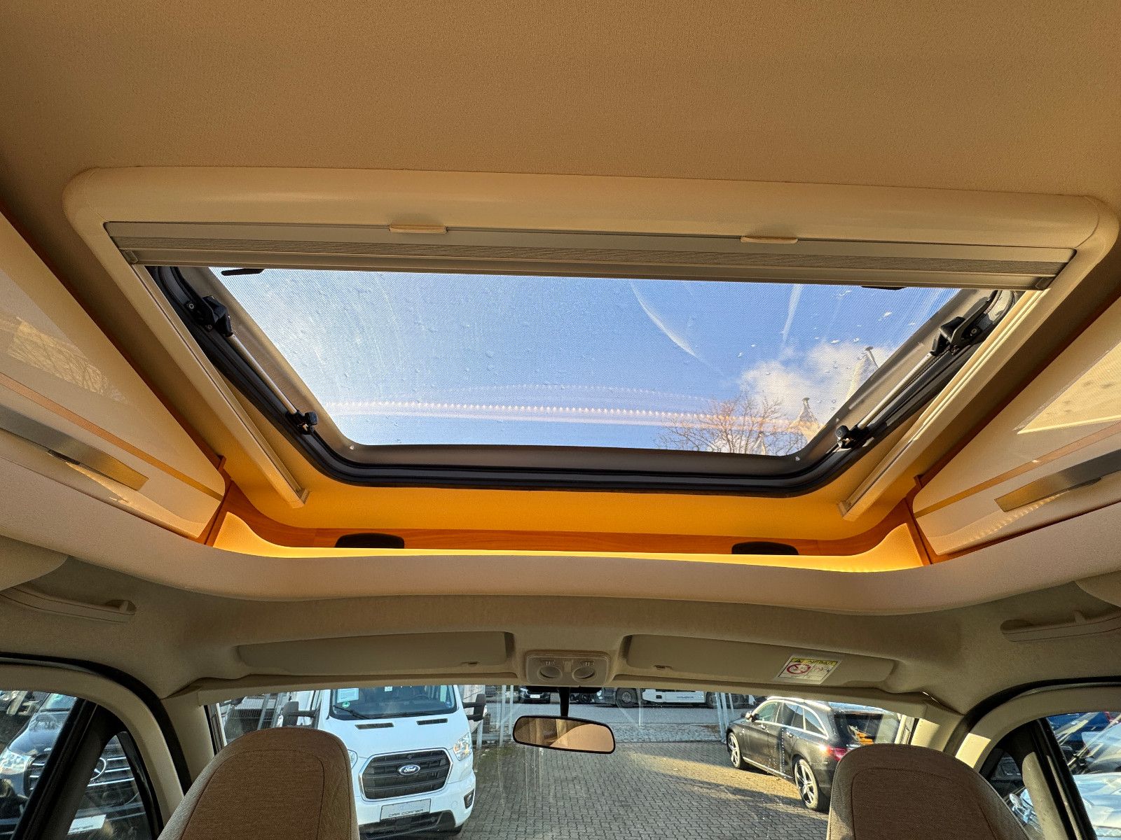 Fahrzeugabbildung HYMER / ERIBA / HYMERCAR EXSIS T 688 FIAT ALKO 2X TV SAT SOLAR AHK PANO