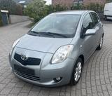 Toyota Yaris Automatik, PDC, Klima, TÜV/AU... - Toyota Yaris Gebrauchtwagen in Lübeck