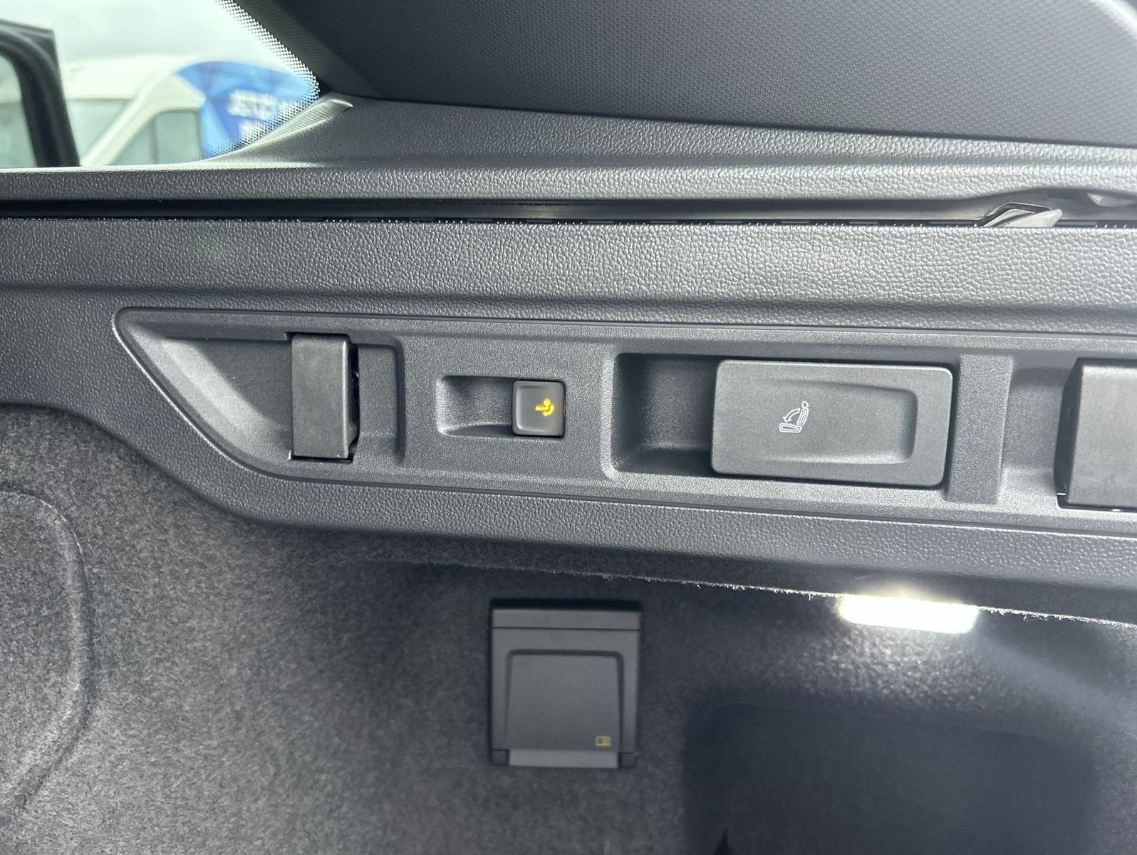 Volkswagen Passat - Bild 16