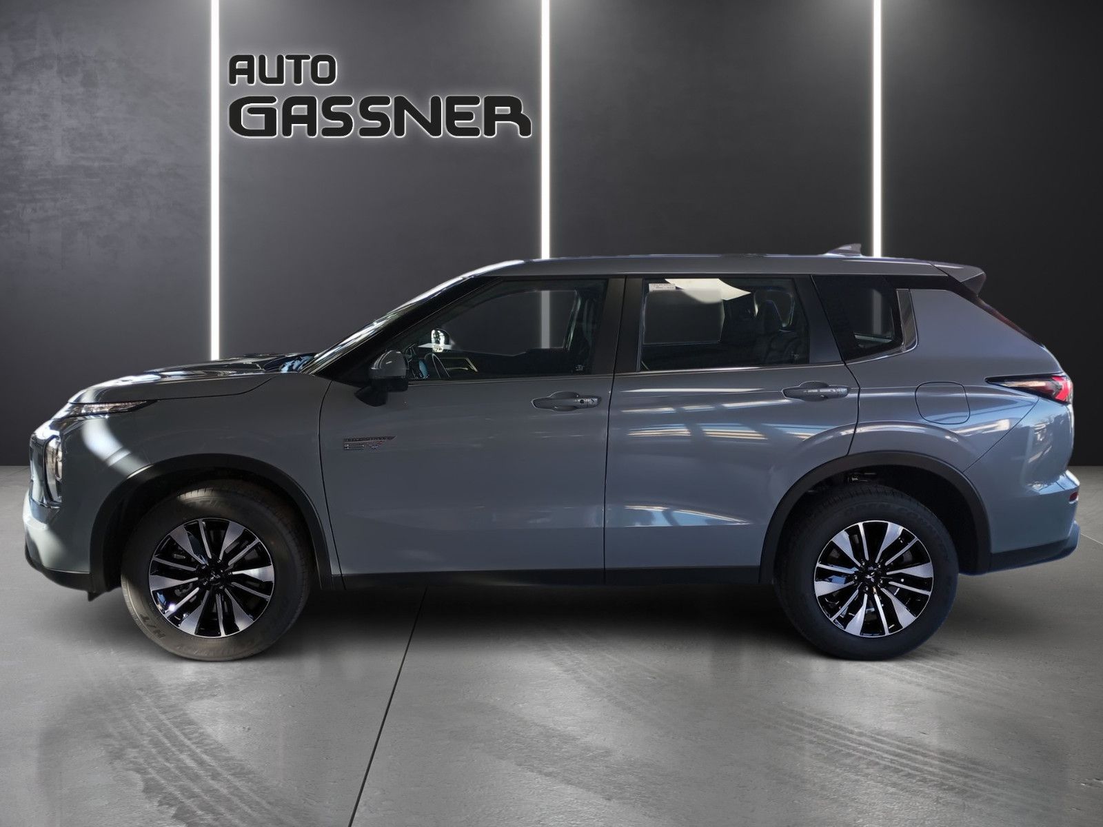 Fahrzeugabbildung Mitsubishi Outlander PHEV Diamant 306 PS ACC 360°