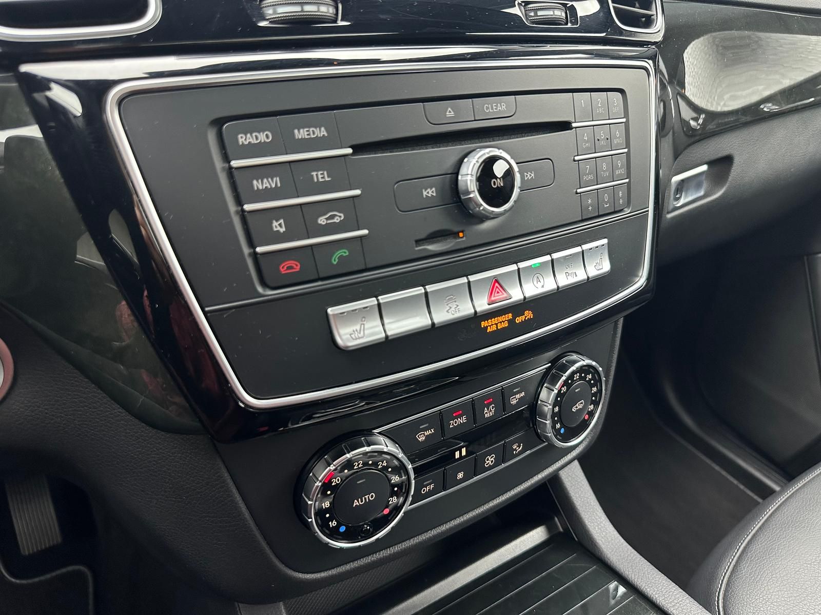 Fahrzeugabbildung Mercedes-Benz GLE 350d AMG/4MATIC/DISTRO/AHK/PANO/KEYL/RCAM/IL