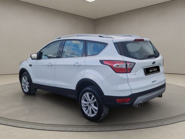Ford FORD Kuga 2.0 TDCI 120 CV S&S 2WD Powershift Bus imagem 3