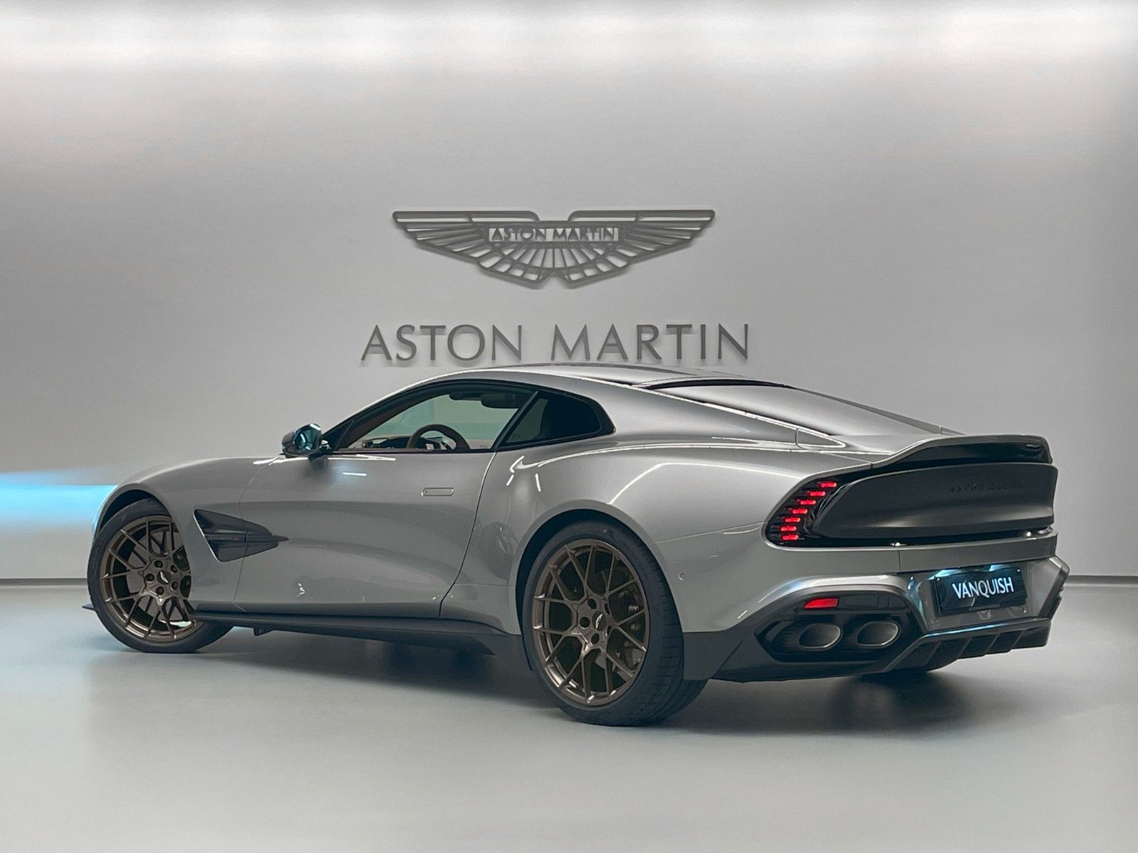 Aston Martin Vanquish | Aston Martin Brussels imagem 3