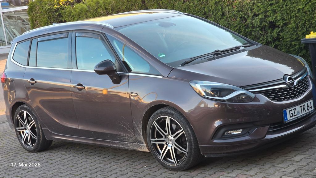 Image of Opel Zafira Tourer