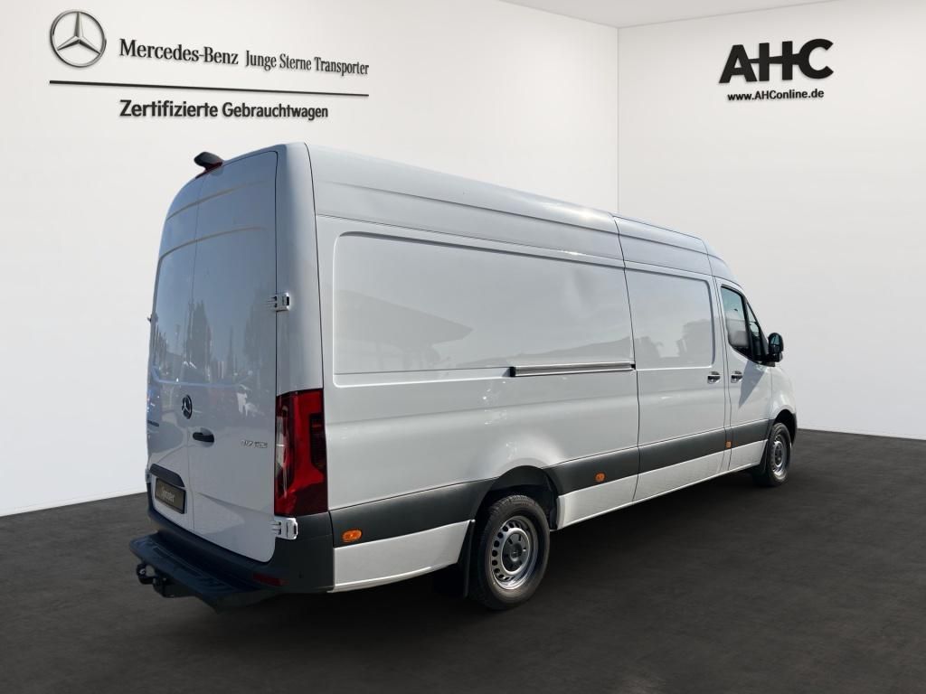 Fahrzeugabbildung Mercedes-Benz Sprinter 317 CDI L3H2 AUT NAVI AHK STH LED KAM