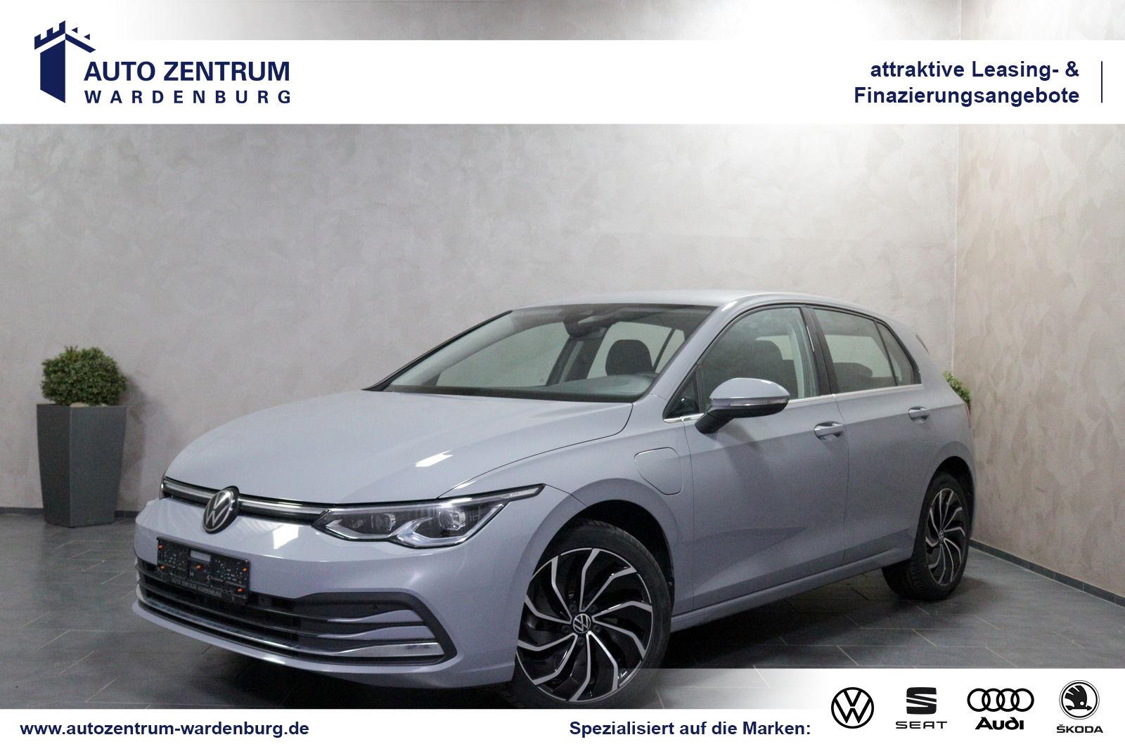 Volkswagen Golf VIII Lim. Style eHybrid Matrix ACC NAVI PDC