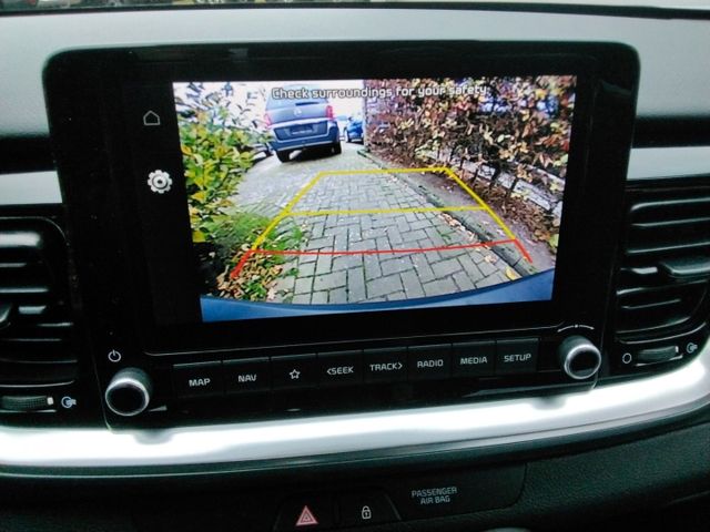 Stonic 1.0 T-GDI 100 Spirit + TECHNOLOGIE+NAVI+