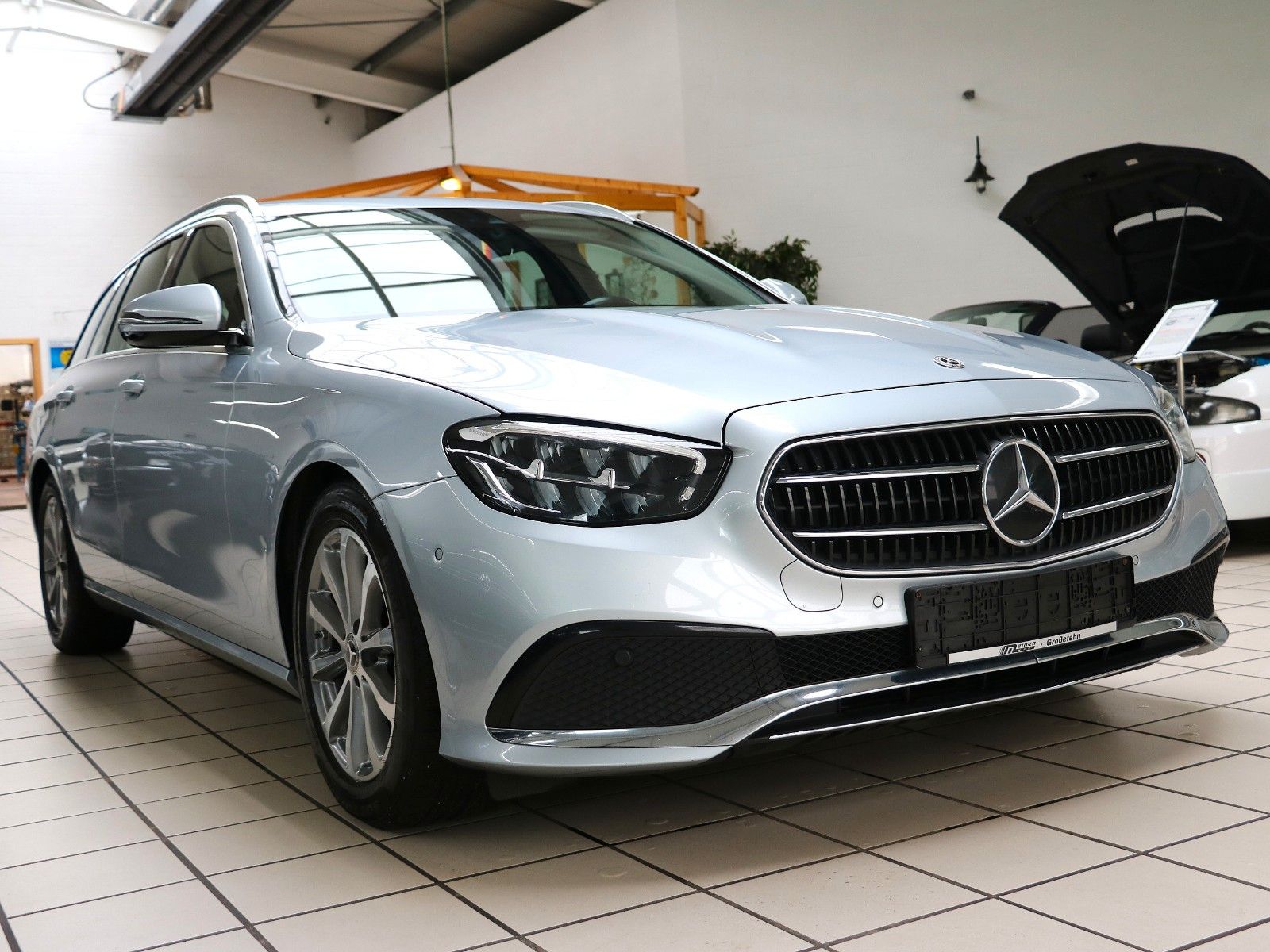 Mercedes-Benz E 200 D T-Modell Automatik