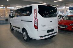 Fahrzeugabbildung Ford Tourneo Custom L1 TREND 8-Sitzer + AHK + Kamera