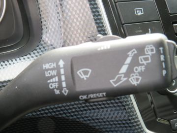 Fahrzeugabbildung Volkswagen move-up! KAMERA PDC GRA TELVOR. 1.Hd