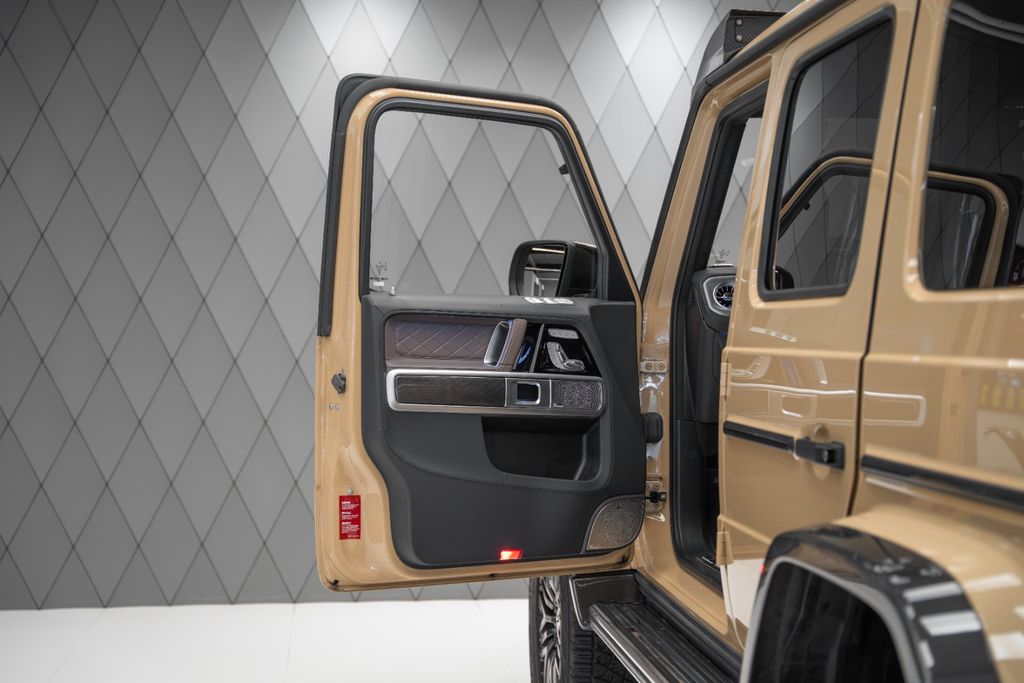 G 63 AMG 4×4² SAND / BEIGE WARRANTY - Bild 13