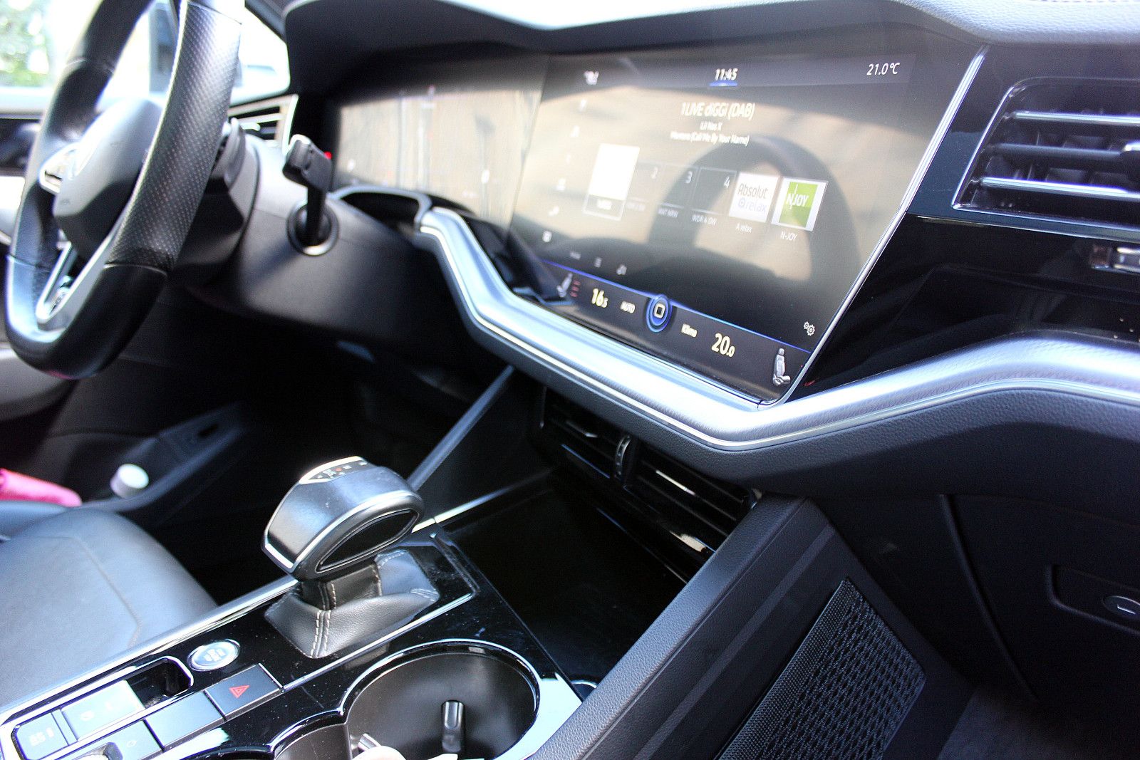 Volkswagen Touareg R-Line 4Motion LEDER PANO HUD AHK 20 foto 18