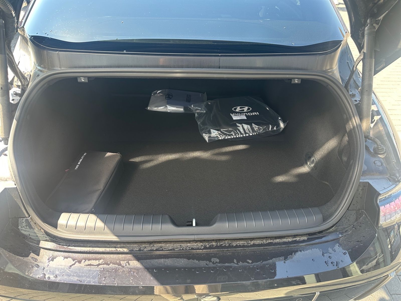Fahrzeugabbildung Hyundai IONIQ 6 Uniq 77,4 kWh dig.Spiegel 20 Zoll