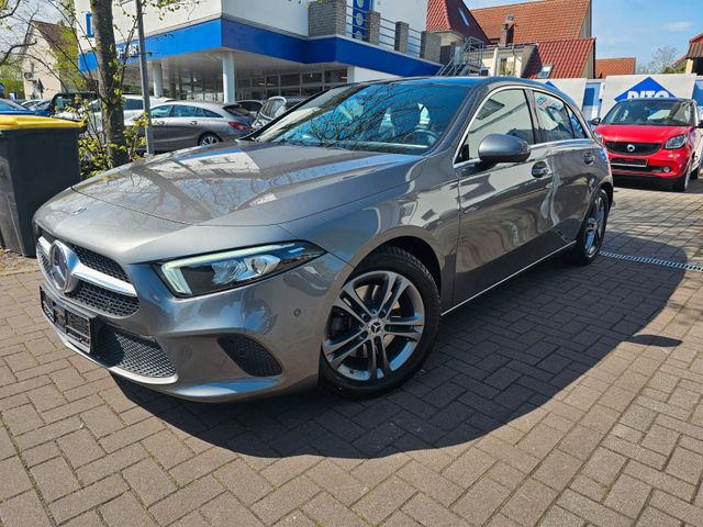 Mercedes-Benz A 220 4Matic Progressive/Pano/LED/RFK/