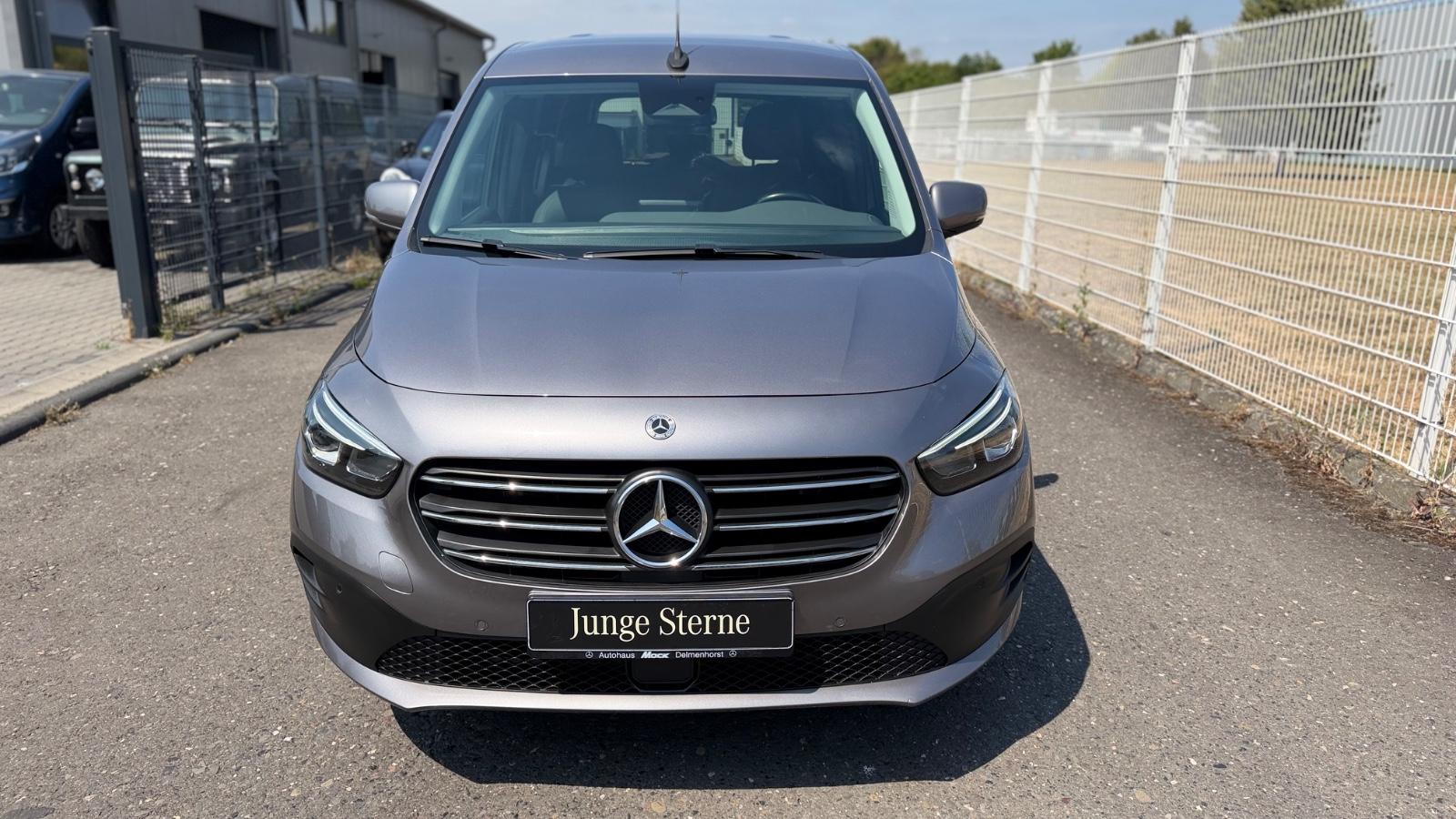 Mercedes-Benz T-Klasse 180d Progressive Autom./Camera/T.Leder