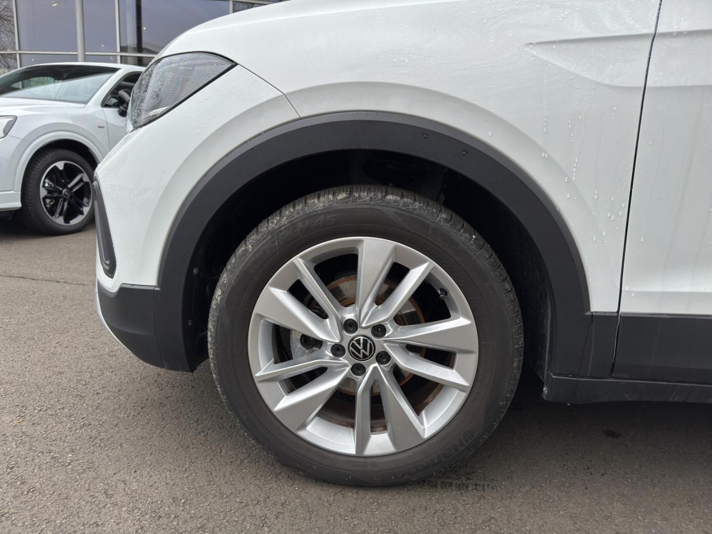 Fahrzeugabbildung Volkswagen T-Cross Life 1.0 TSI,NAVI,Climatronic,SH,ACC,Tel