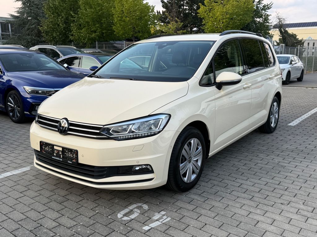 Image of Volkswagen Touran